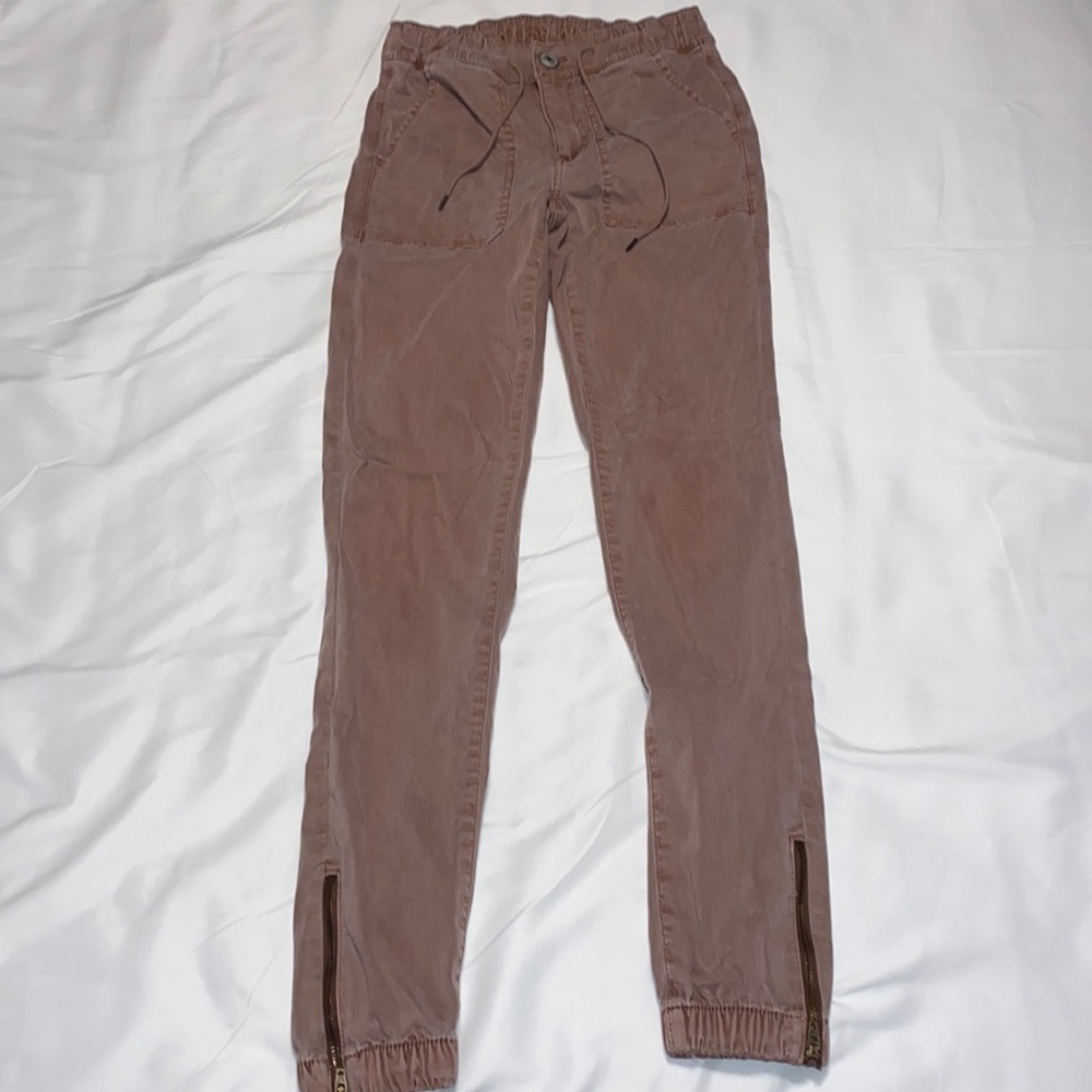 American Eagle, high-waisted jogger style pants, size 2. Off mauve colored.